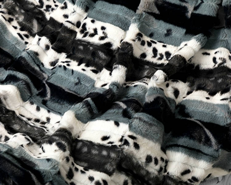 Black Leopard Faux Fur Blanket, Luxury Fur Throw, Adult Minky Throw Blanket, Luxury Home Decor